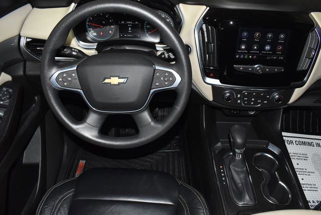 Used 2022 Chevrolet Traverse LS image 13