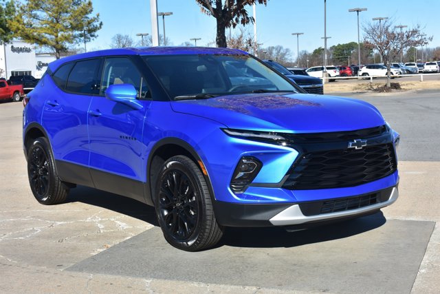 New 2026 Chevrolet Blazer LT w/ LPO, Black Sport Package image 3