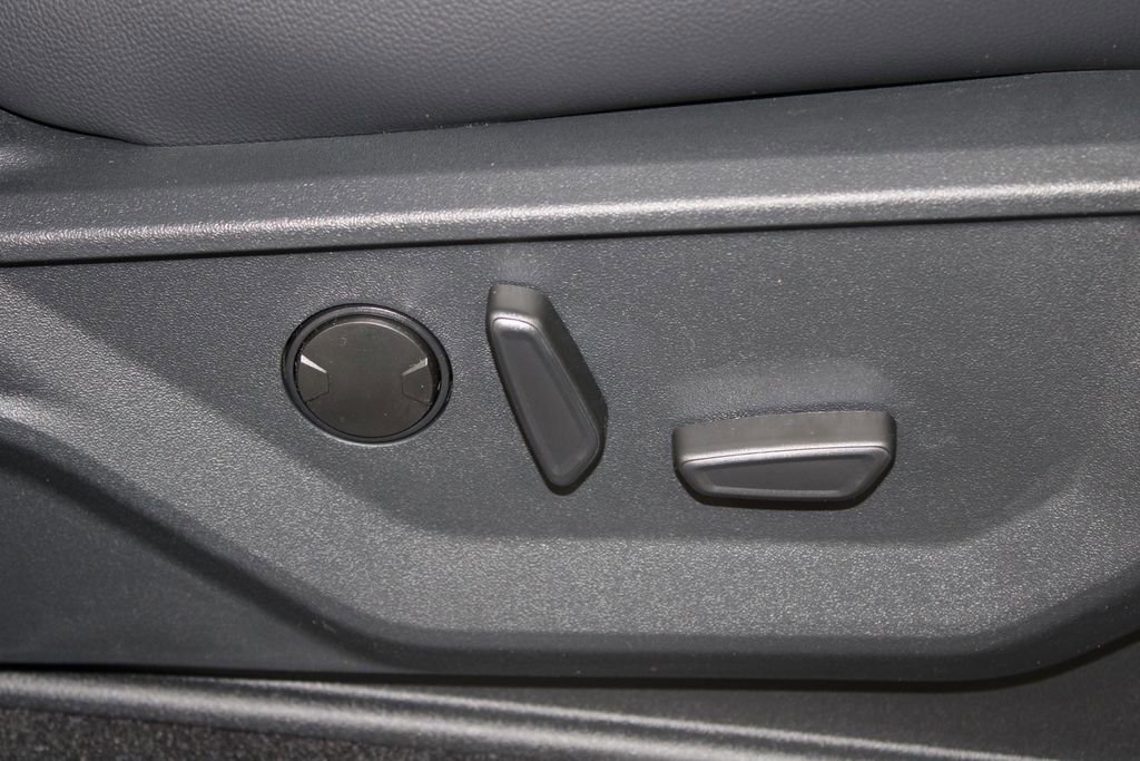 New 2026 Ford F150 Lariat w/ Equipment Group 501A Mid image 27