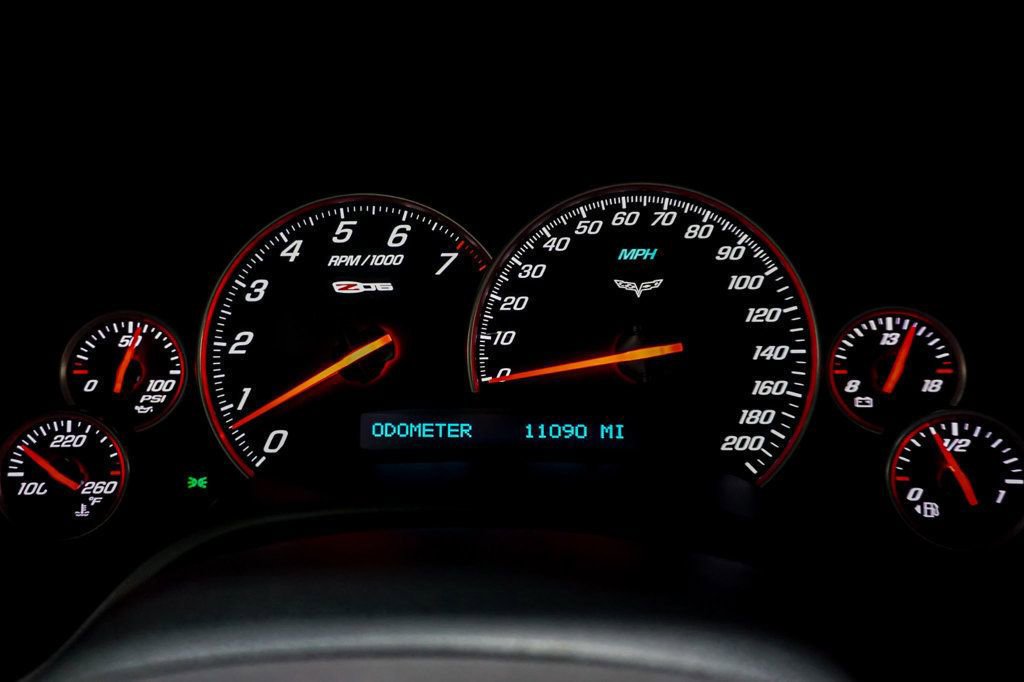 Used 2012 Chevrolet Corvette Z06 w/ 3LZ Preferred Equipment Group image 11