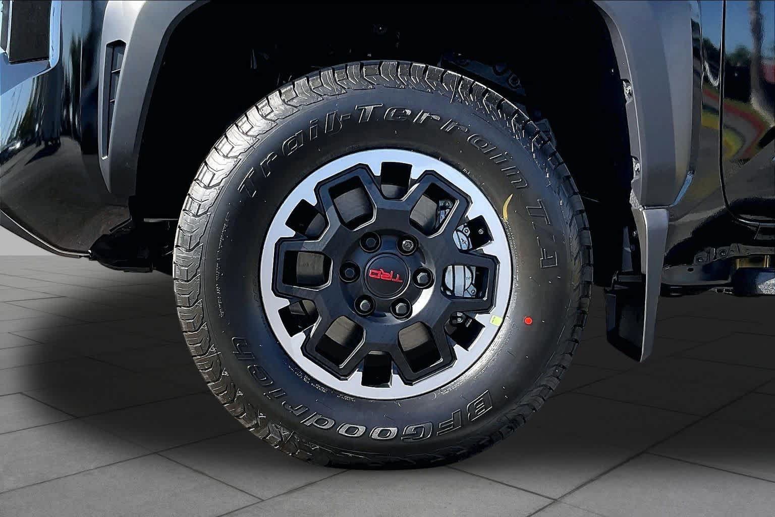New 2026 Toyota Tacoma TRD Off-Road AWD/4WD image 11