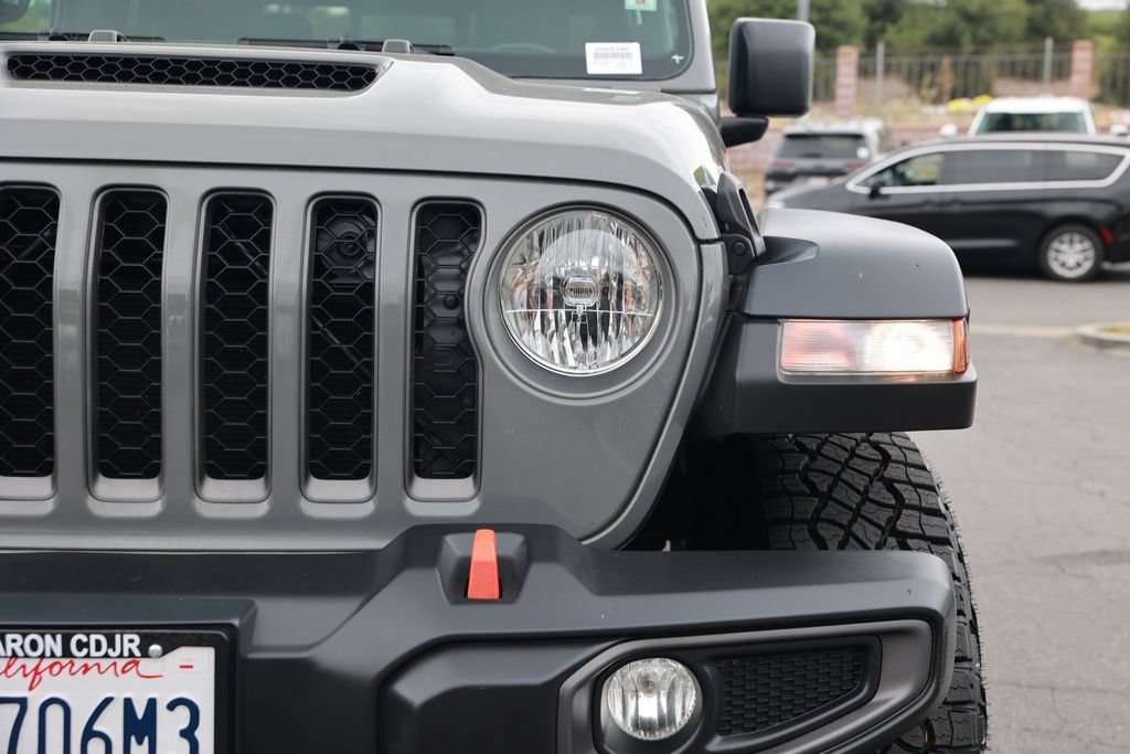 Used 2022 Jeep Gladiator Mojave w/ Cold Weather Group AWD/4WD image 5