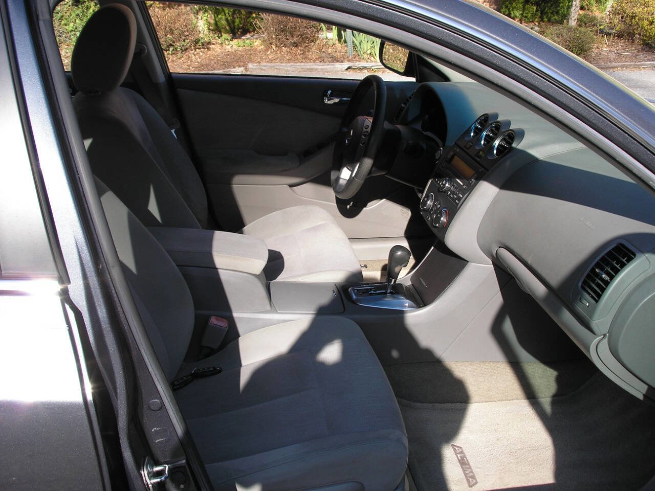 Used 2011 Nissan Altima 2.5 S image 7