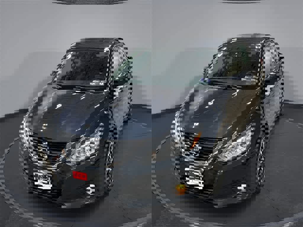 Used 2017 Nissan Altima 2.5 SV