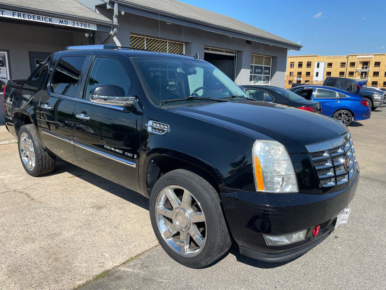 Used 2009 Cadillac Escalade EXT AWD/4WD image 15