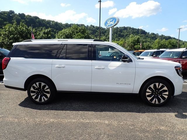 Used 2025 Ford Expedition Max Platinum w/ Driver's Package AWD/4WD image 9