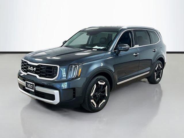 Certified 2023 Kia Telluride S image 3