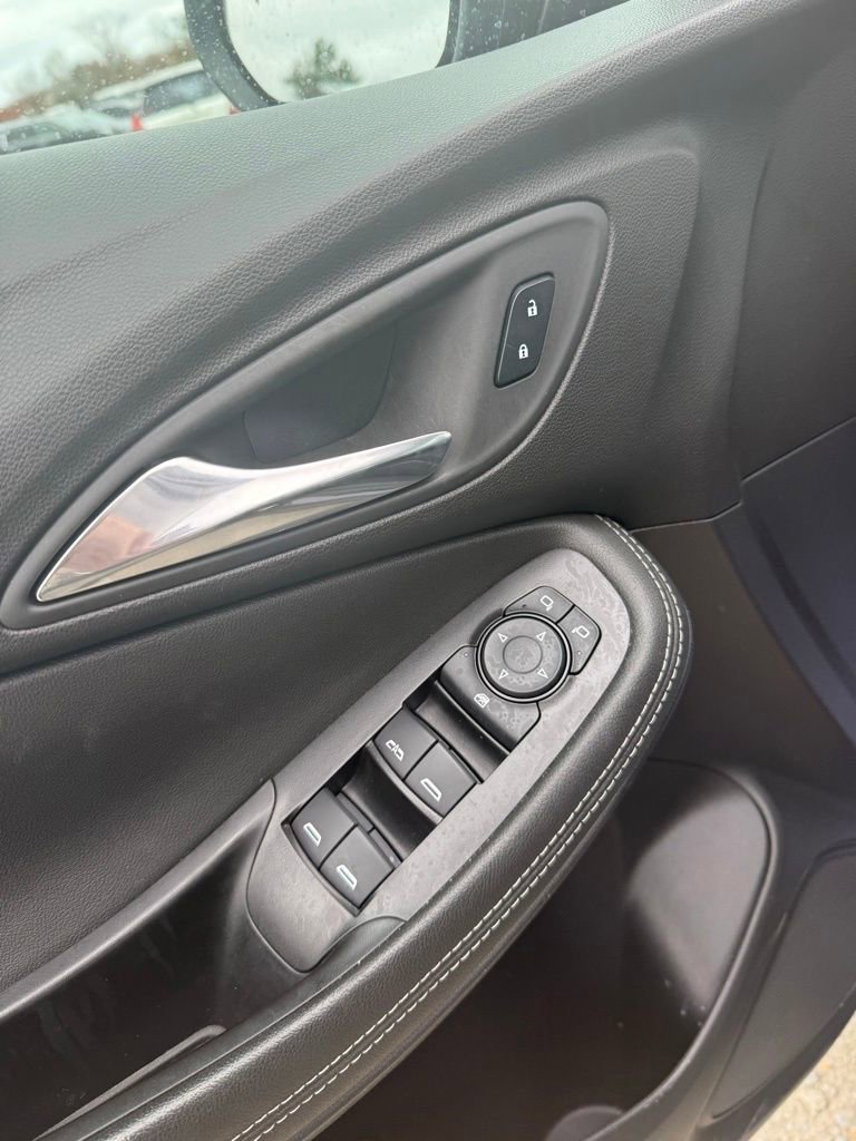 Used 2025 Buick Encore GX Preferred image 25