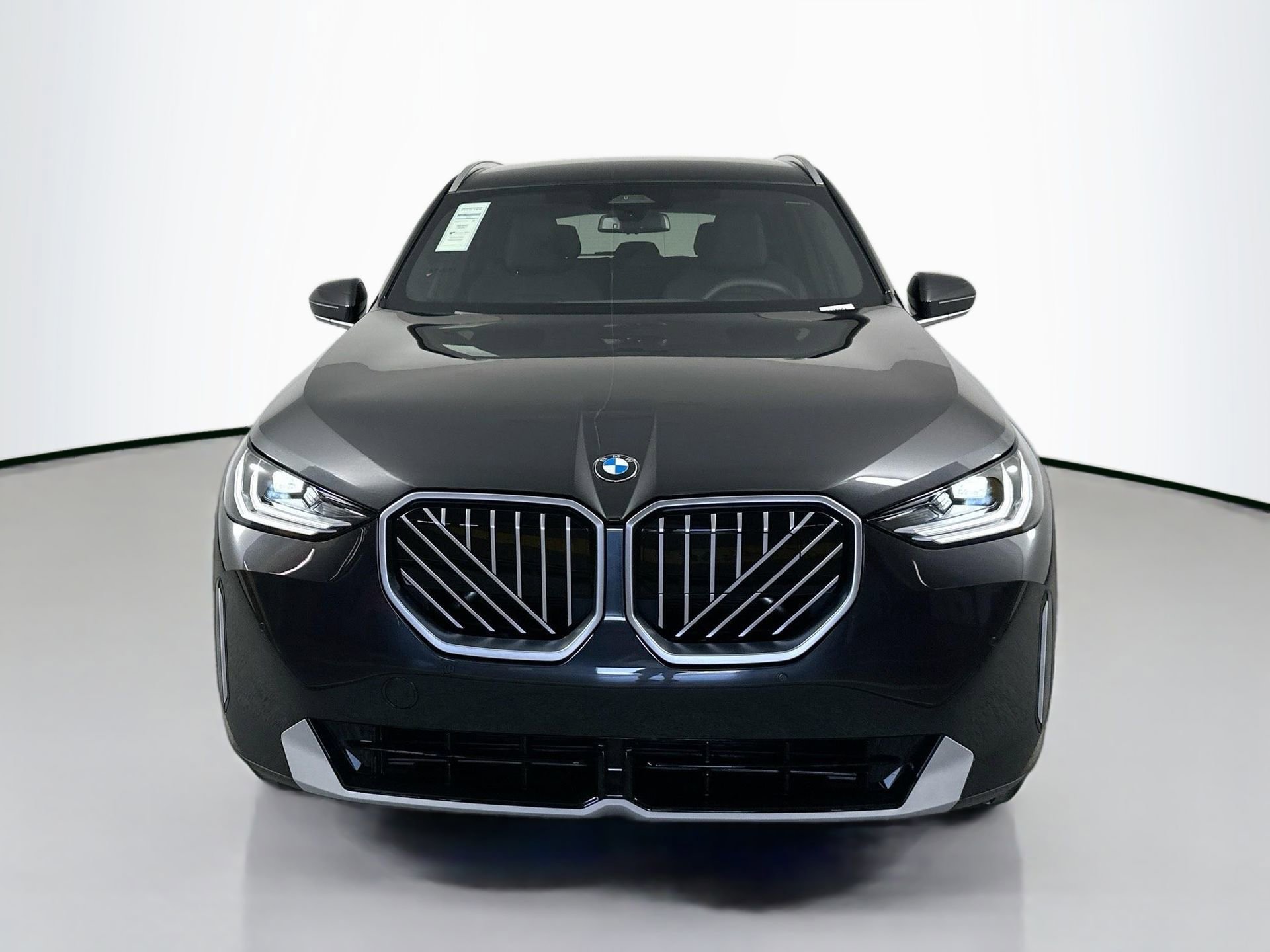 Used 2025 BMW X3 xDrive30i w/ Convenience Package image 3