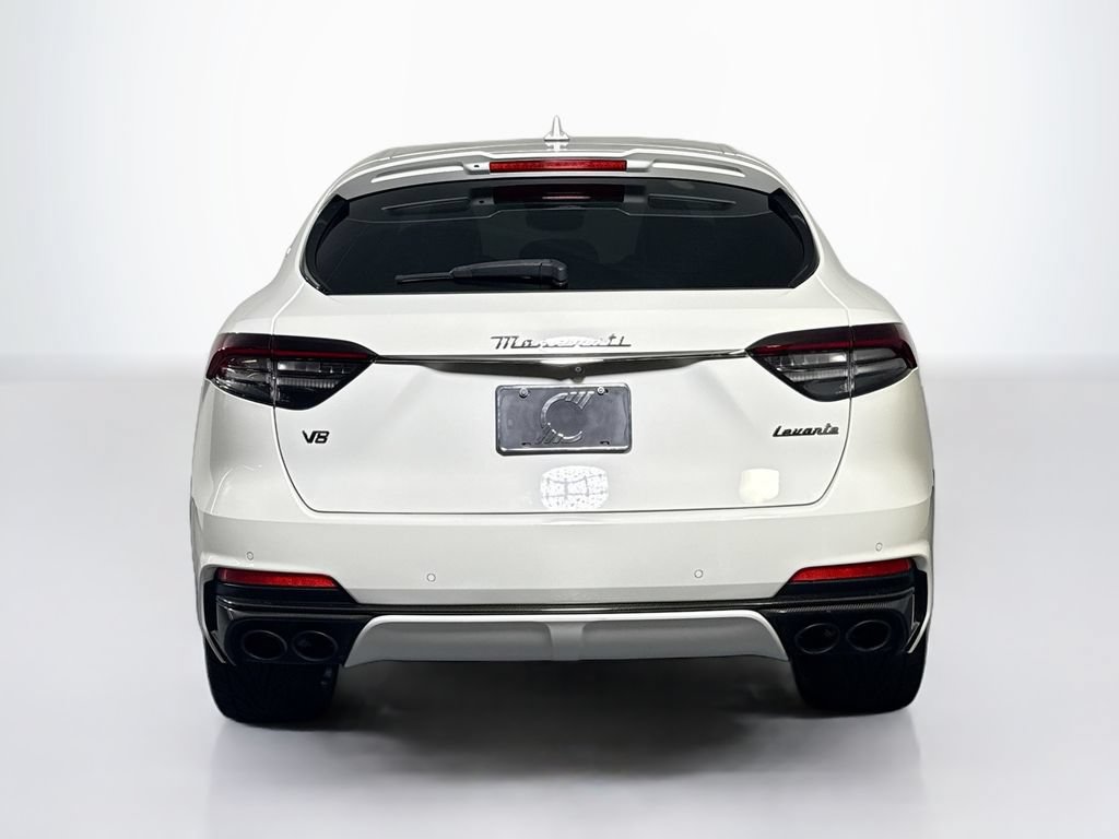 Used 2022 Maserati Levante Trofeo AWD/4WD image 4