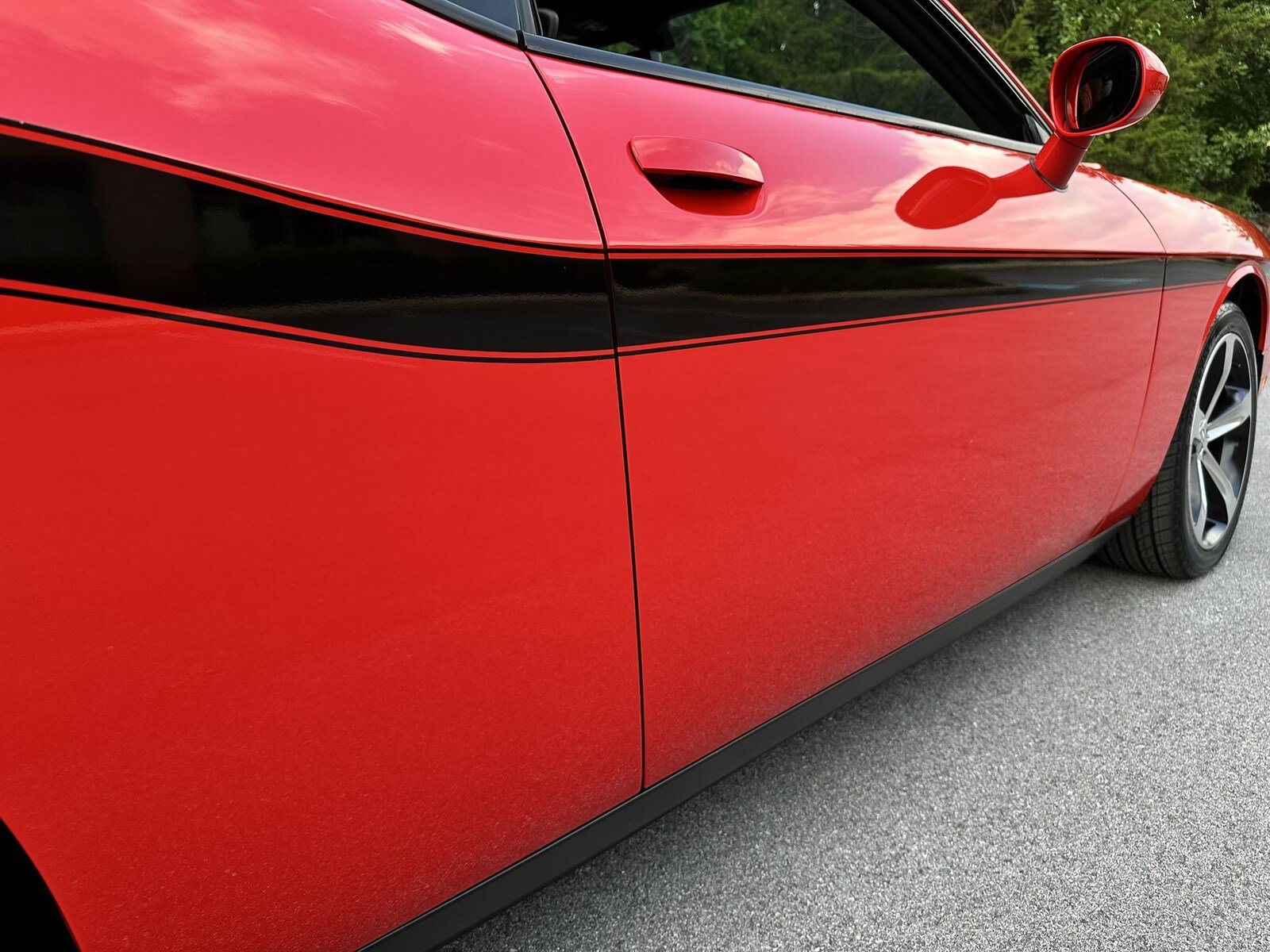 Used 2014 Dodge Challenger R/T w/ Electronics Convenience Group RWD image 46