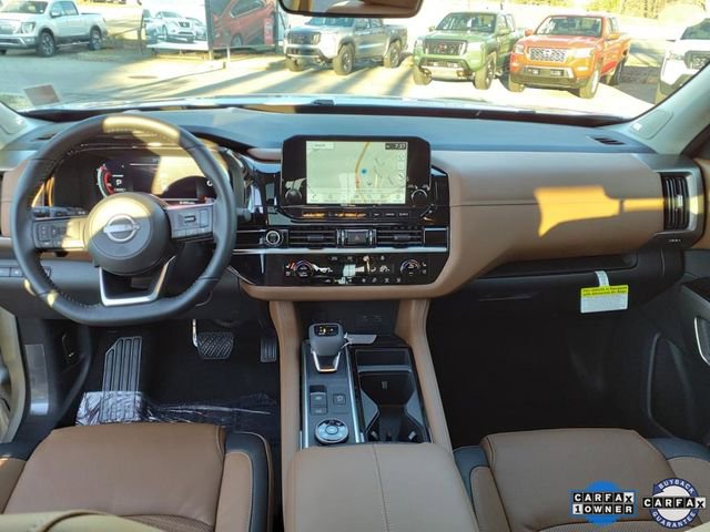 Certified 2024 Nissan Pathfinder Platinum image 10