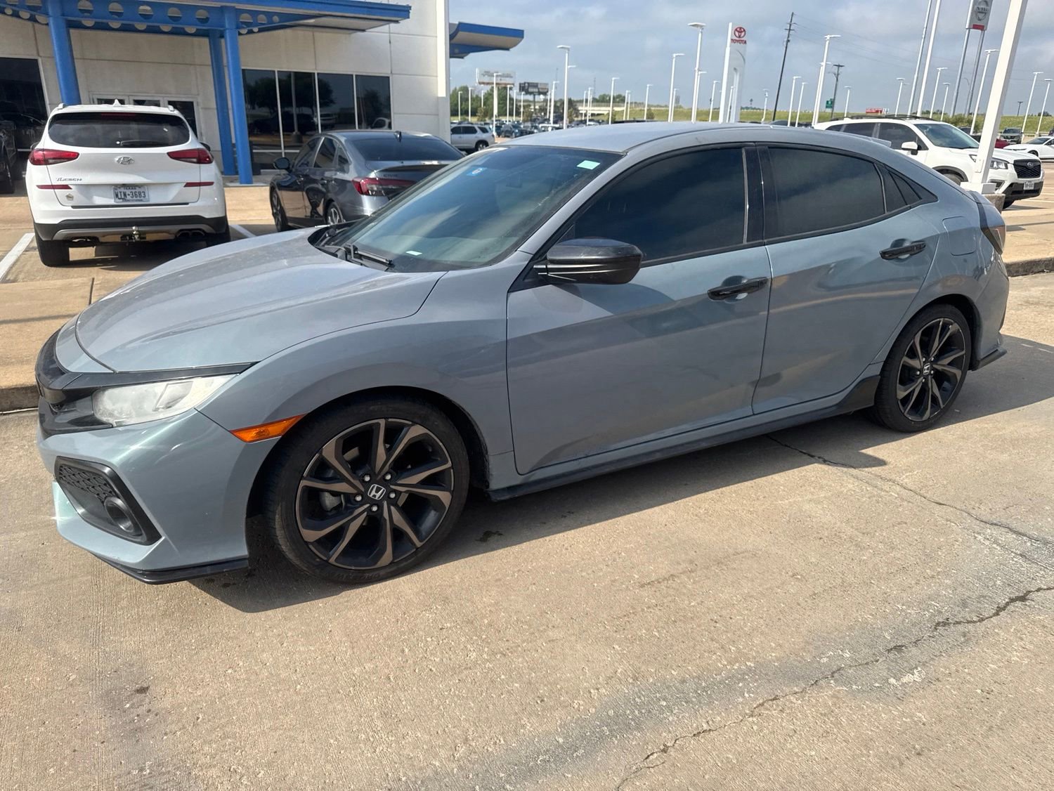 Used 2019 Honda Civic Sport image 3