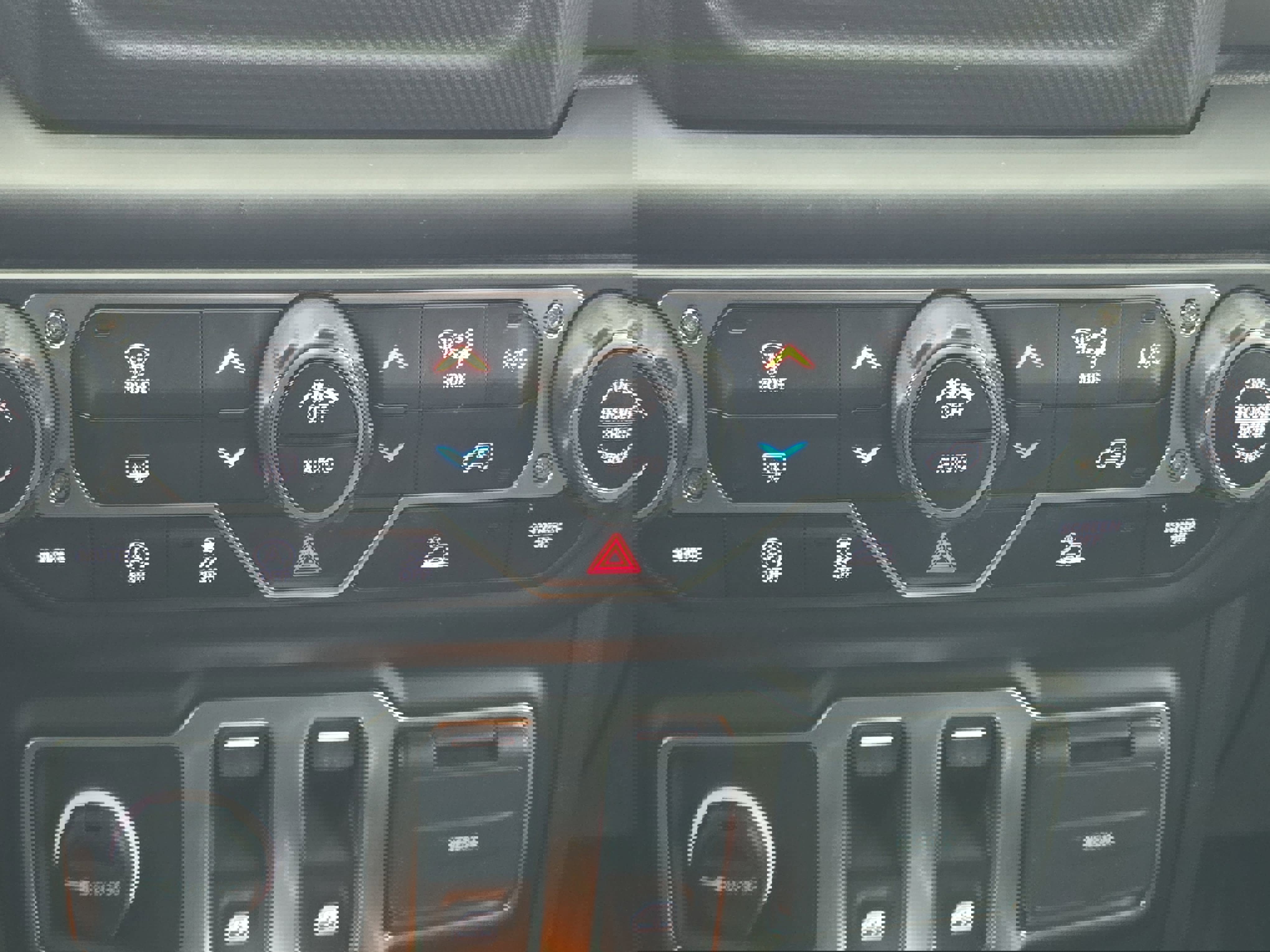 Used 2023 Jeep Wrangler Sport S image 21