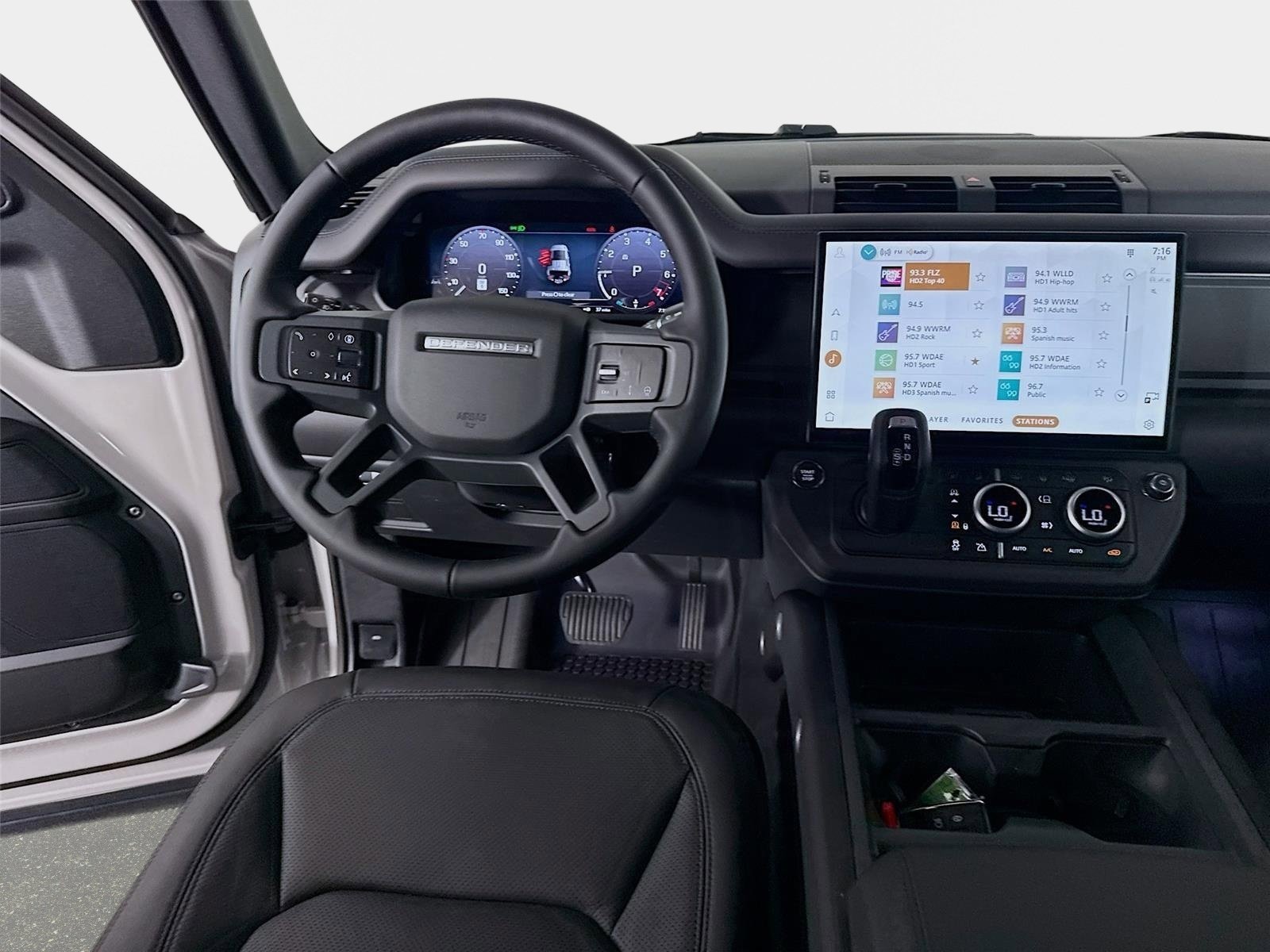 New 2026 Land Rover Defender 110 X-Dynamic SE AWD/4WD image 25