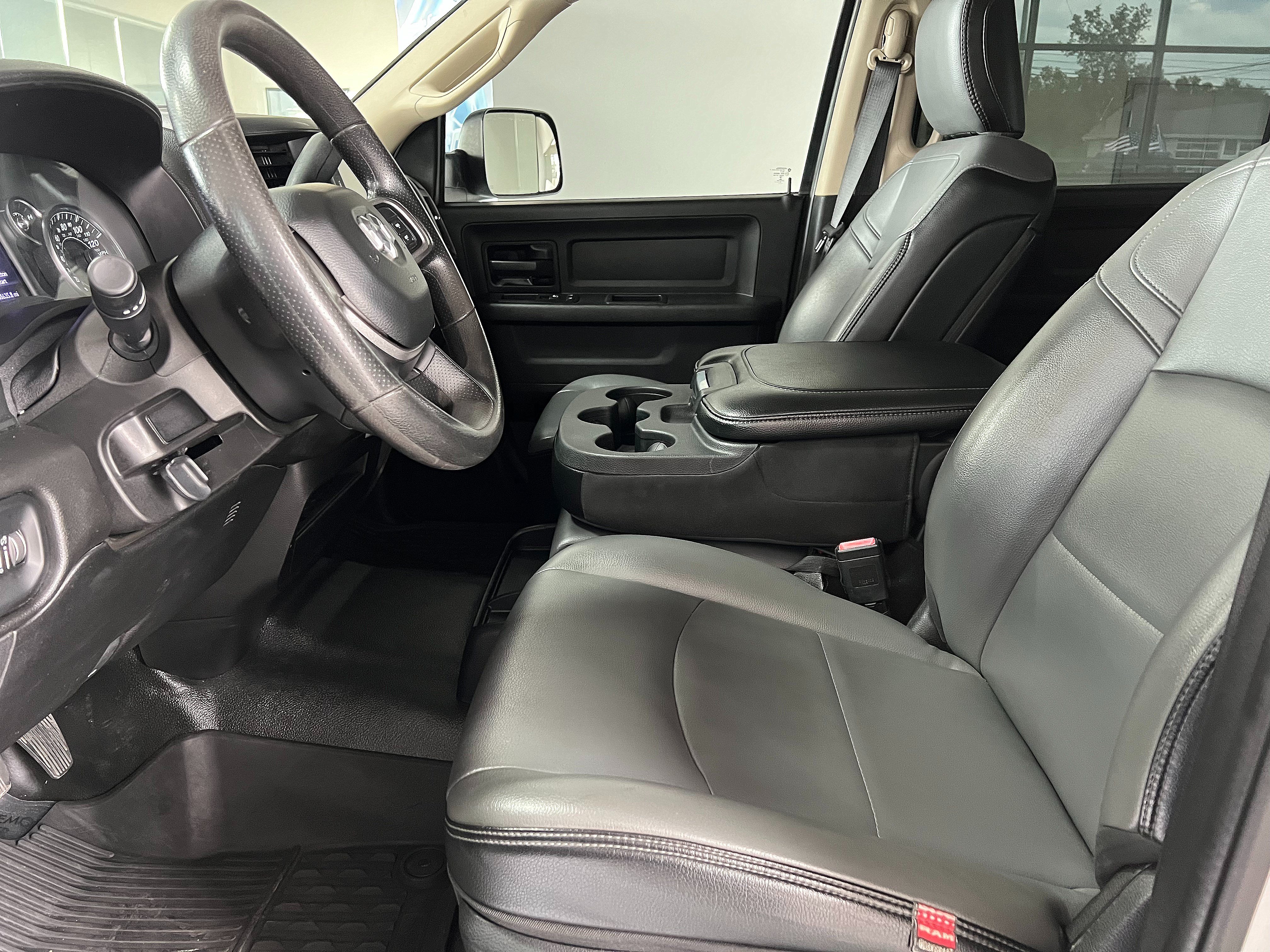 Used 2020 RAM 2500 Tradesman RWD image 10