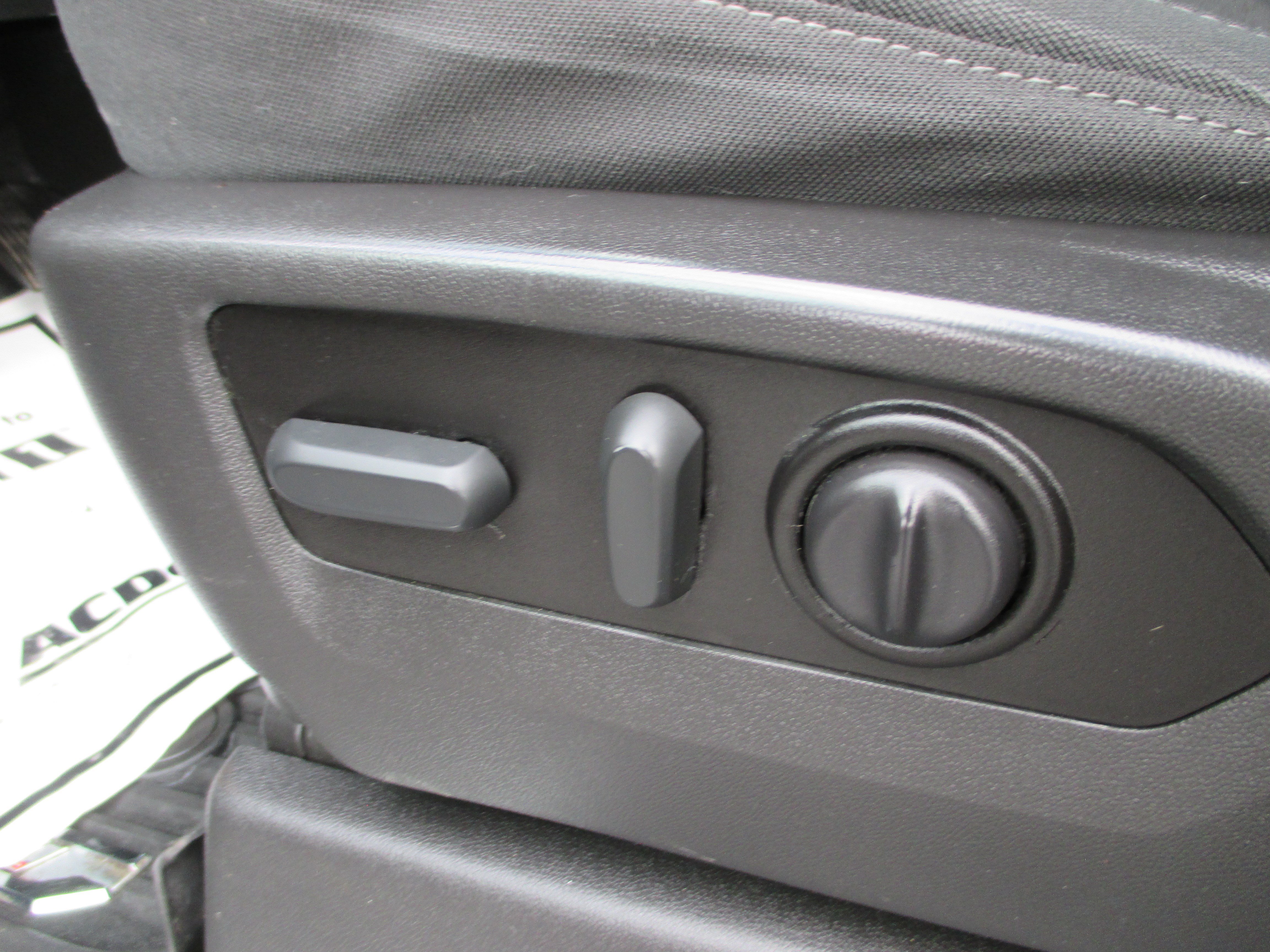 Used 2021 Chevrolet Silverado 1500 LT Trail Boss w/ Bed Protection Package AWD/4WD image 16