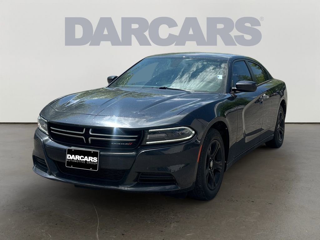 Used 2016 Dodge Charger SE RWD image 3