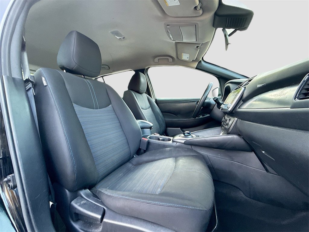 Used 2023 Nissan Leaf S image 26