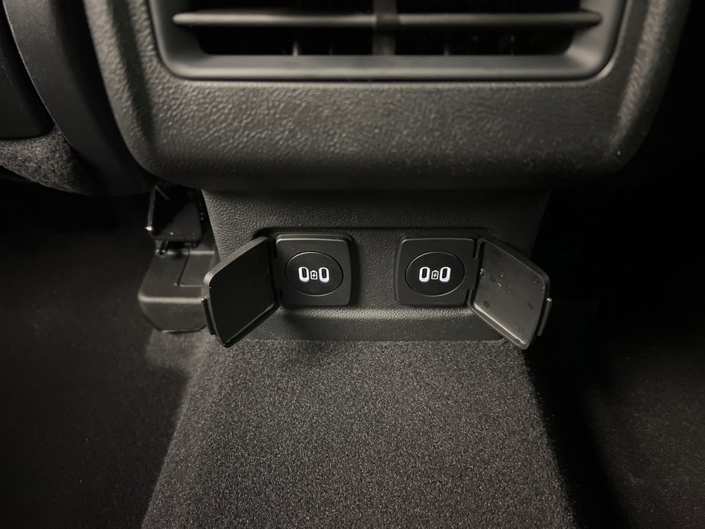 Used 2026 Lincoln Corsair Premiere image 33