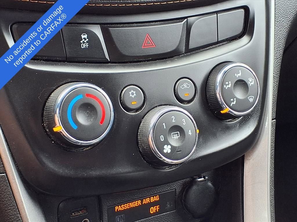 Used 2019 Chevrolet Trax LT w/ LT Convenience Package AWD/4WD image 25