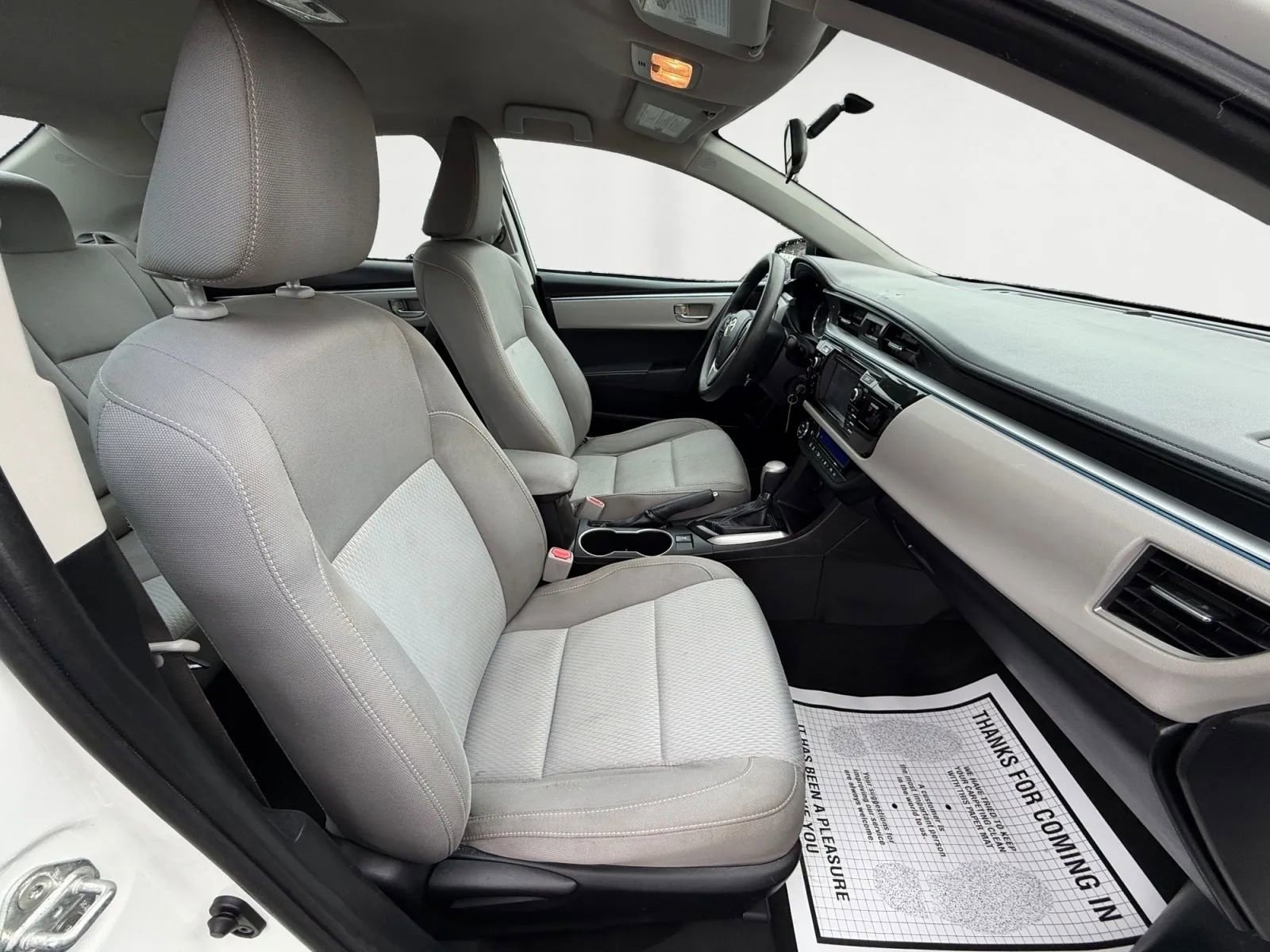 Used 2016 Toyota Corolla LE image 14