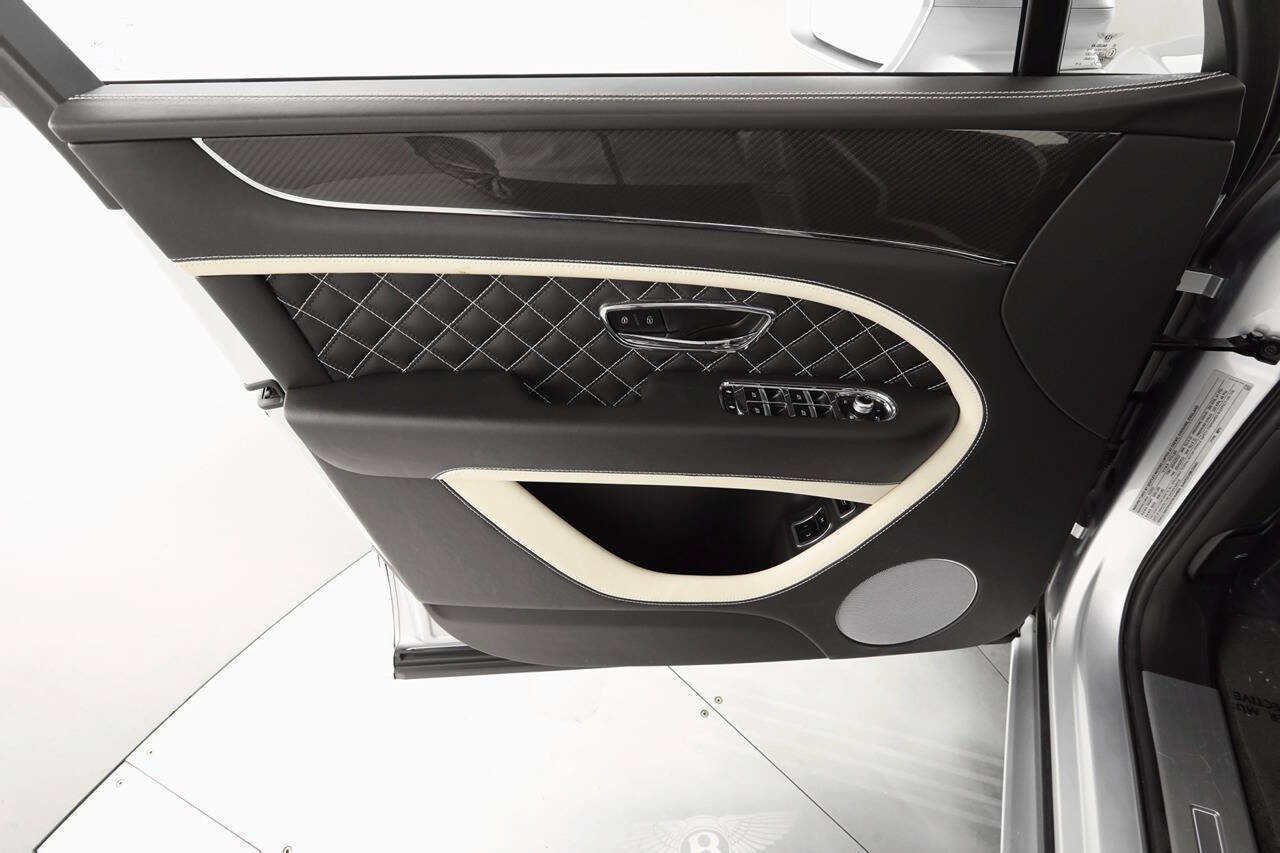 Used 2021 Bentley Bentayga Speed image 19