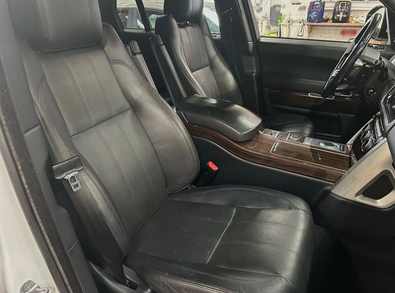 Used 2014 Land Rover Range Rover HSE AWD/4WD image 14