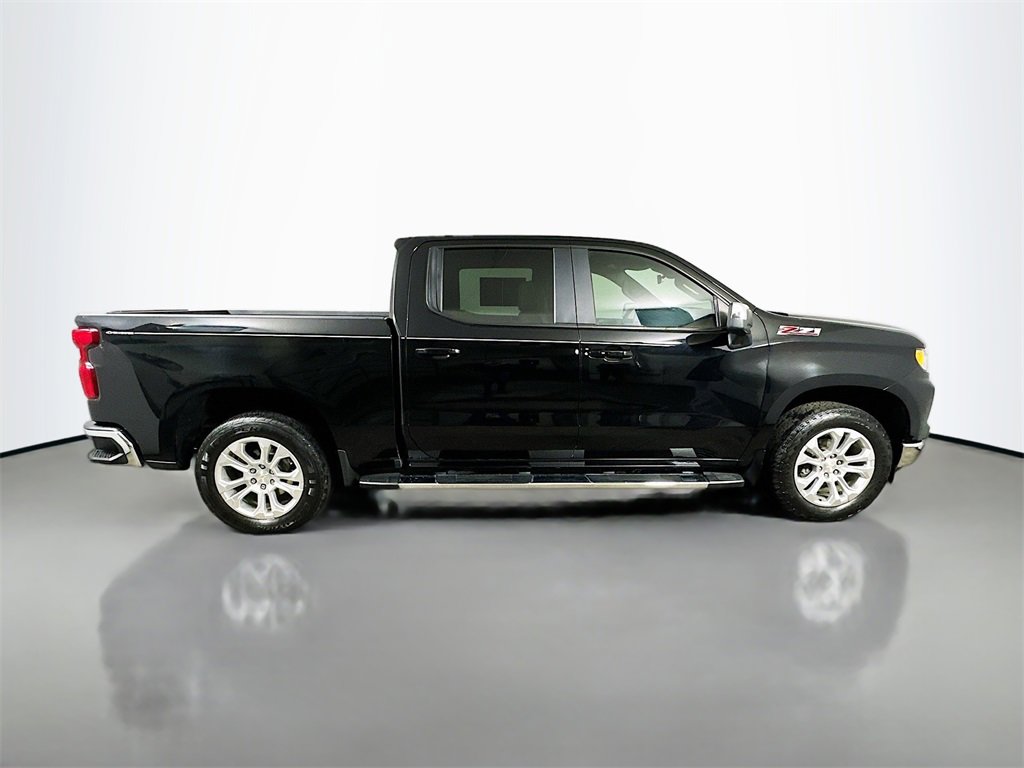 Used 2023 Chevrolet Silverado 1500 LT image 7