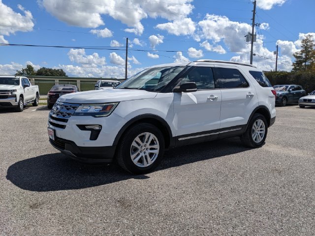 Used 2019 Ford Explorer XLT w/ Equipment Group 202A AWD/4WD image 8