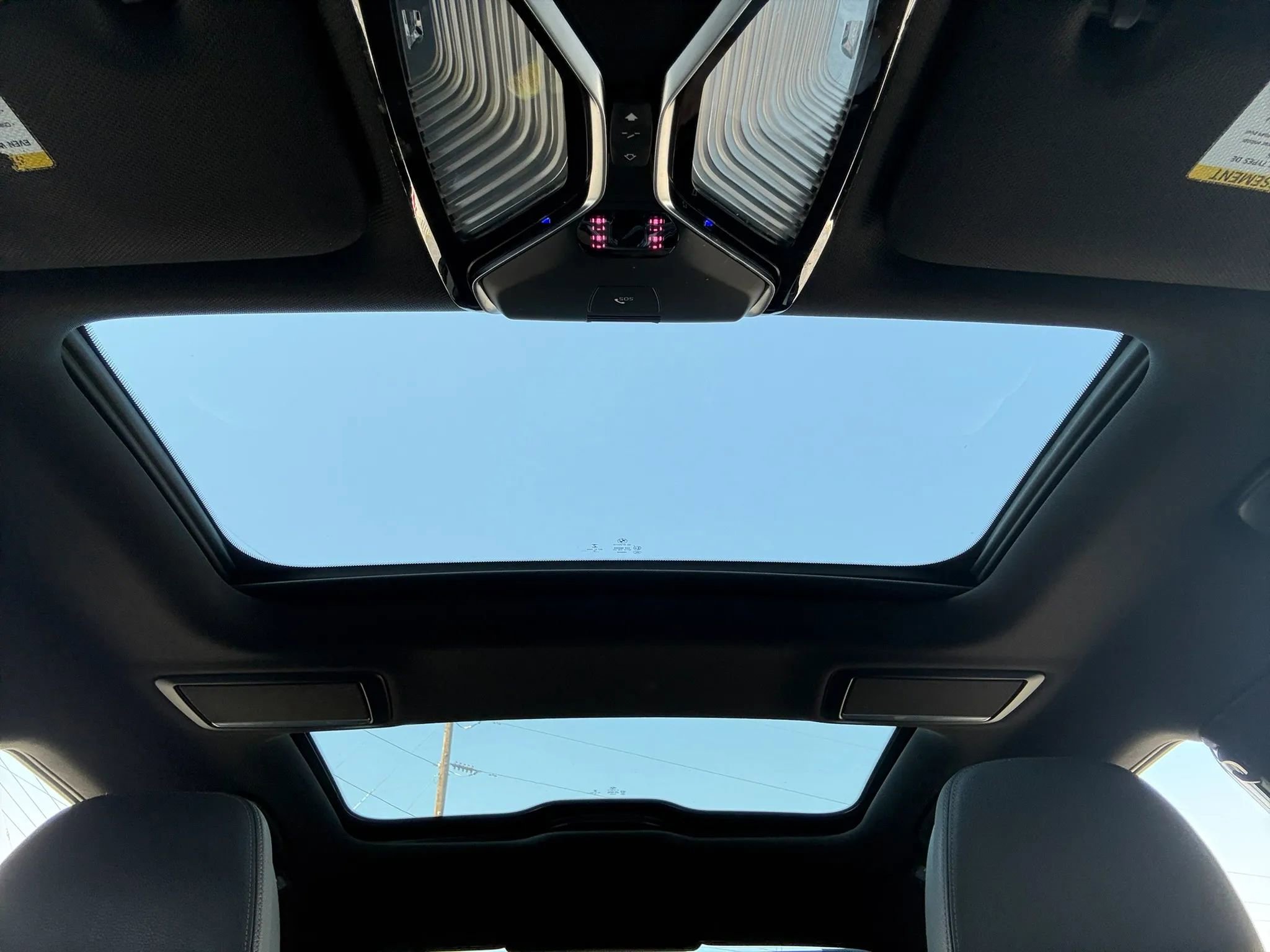 Used 2019 BMW 740i w/ Executive Package RWD image 14