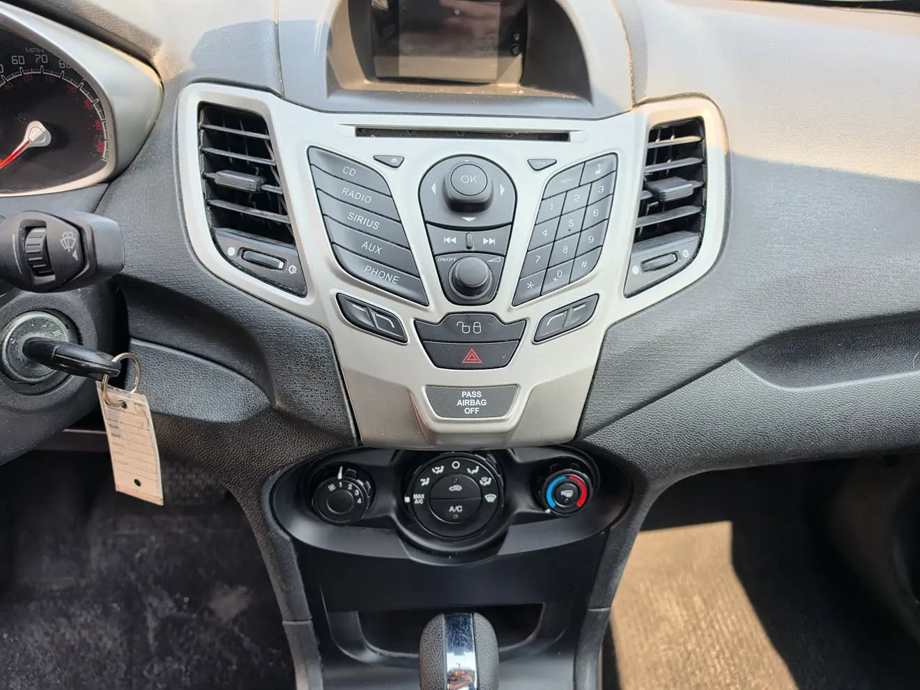 Used 2012 Ford Fiesta SE FWD image 24