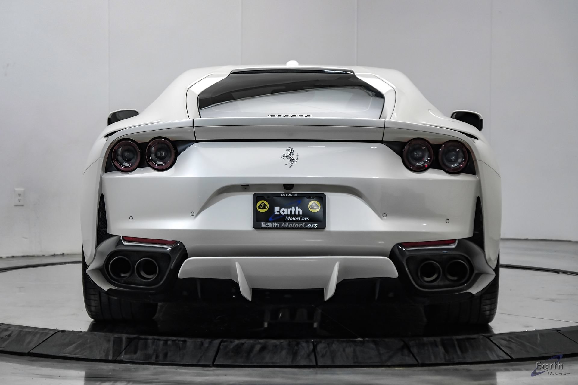 Used 2019 Ferrari 812 Superfast RWD image 15