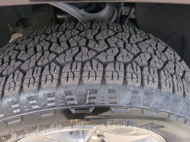 Used 2021 Chevrolet Silverado 1500 LTZ w/ LTZ Premium Package image 11