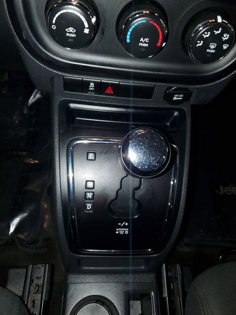 Used 2016 Jeep Patriot Sport w/ Power Value Group FWD image 24
