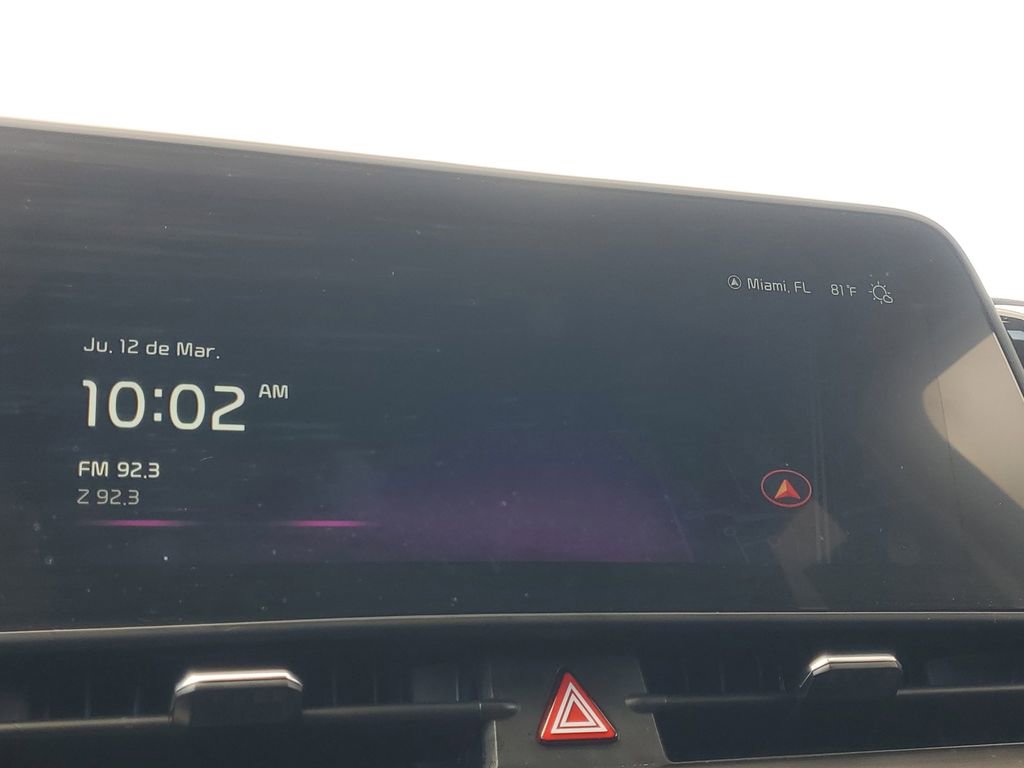 Used 2025 Kia Sportage EX image 24