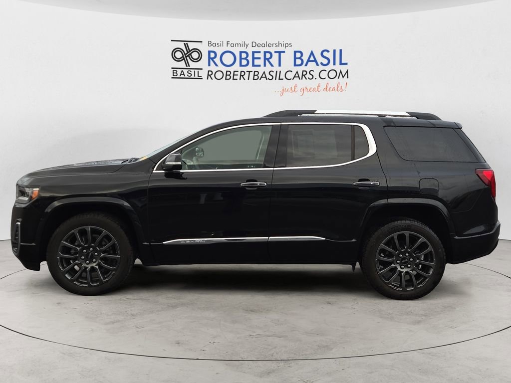 Used 2023 GMC Acadia Denali w/ Black Diamond Edition image 2