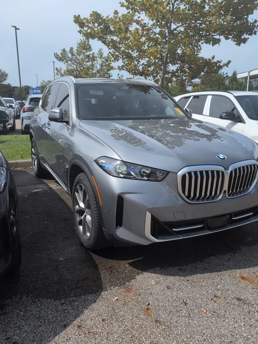 Used 2026 BMW X5 xDrive40i w/ Climate Comfort Package AWD/4WD image 5
