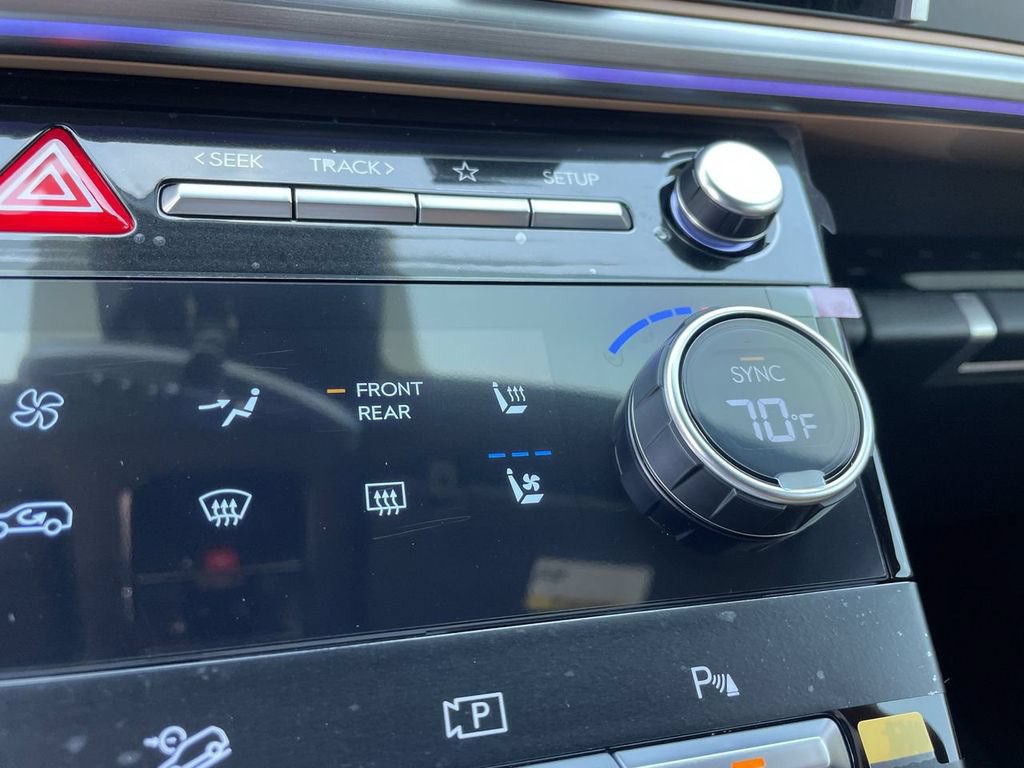 New 2026 Hyundai Santa Fe Calligraphy FWD image 32