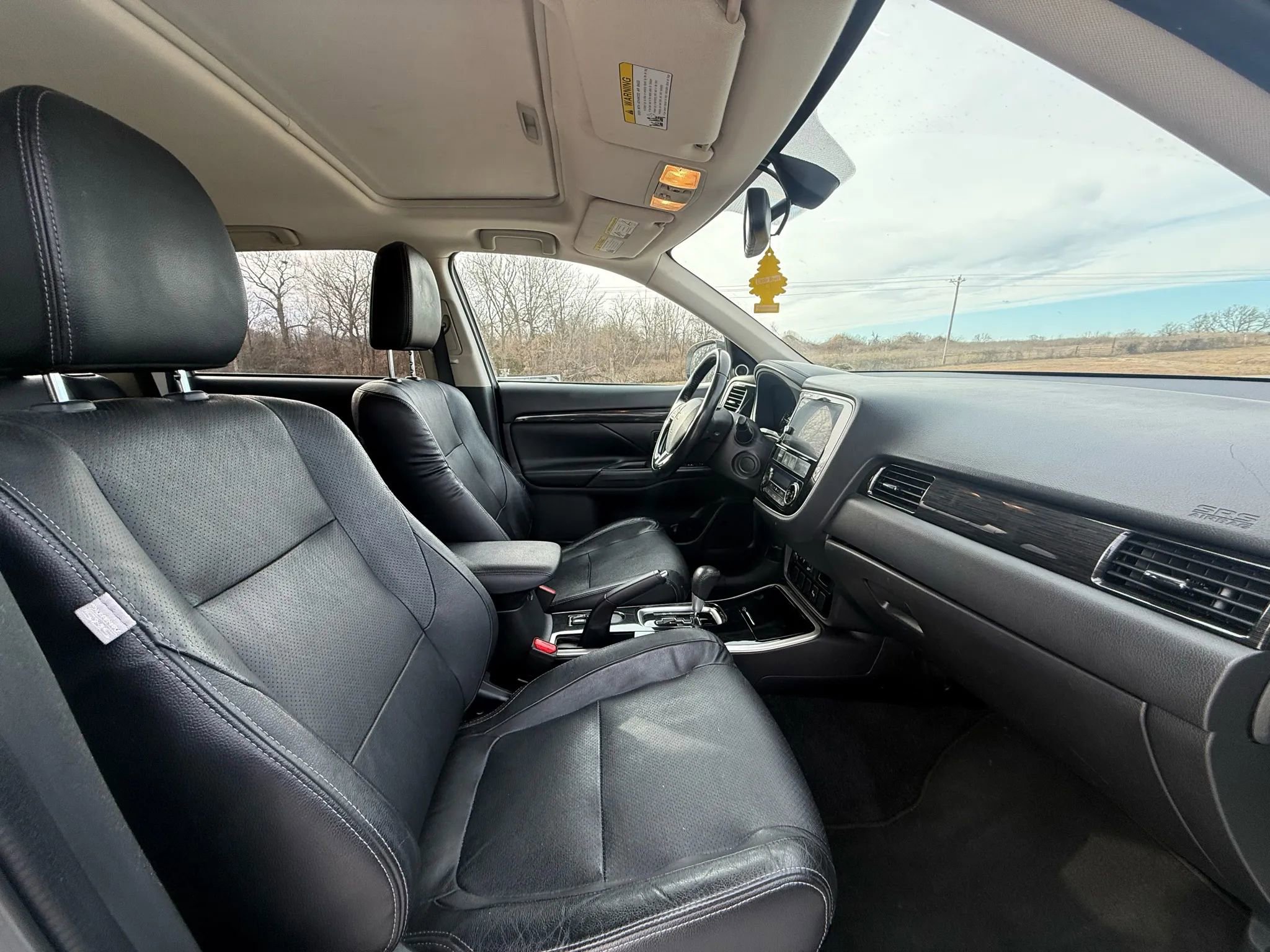 Used 2017 Mitsubishi Outlander SE image 12