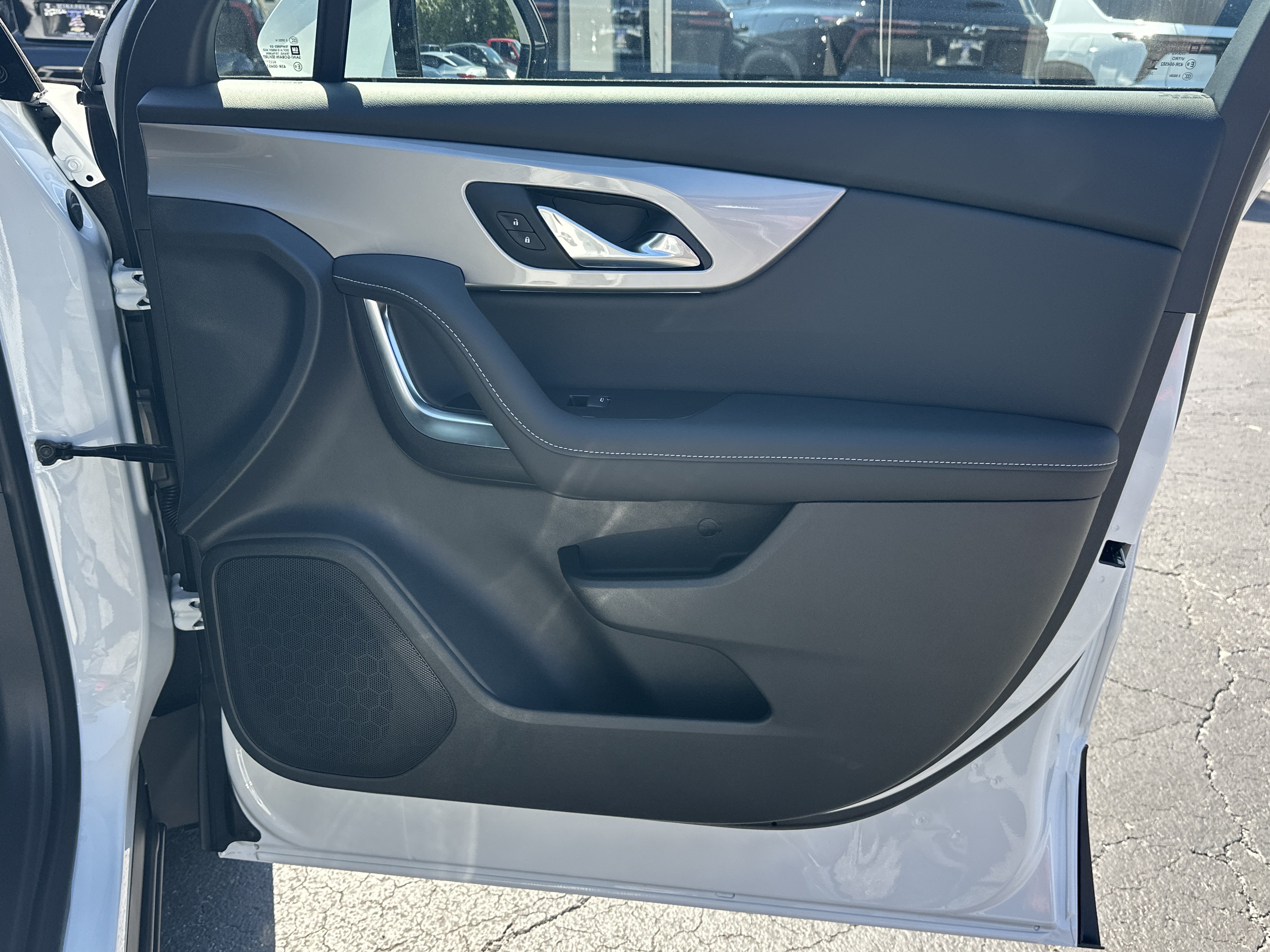 New 2026 Chevrolet Blazer LT w/ Convenience Package FWD image 15