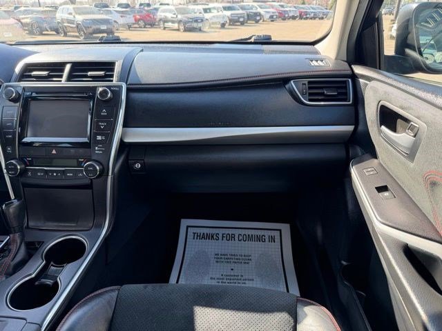 Used 2015 Toyota Camry XSE w/ Moonroof Package image 21