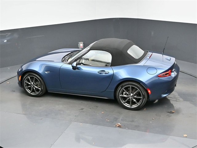 Used 2022 Volvo V60 T5 Cross Country w/ Advanced Package image 39