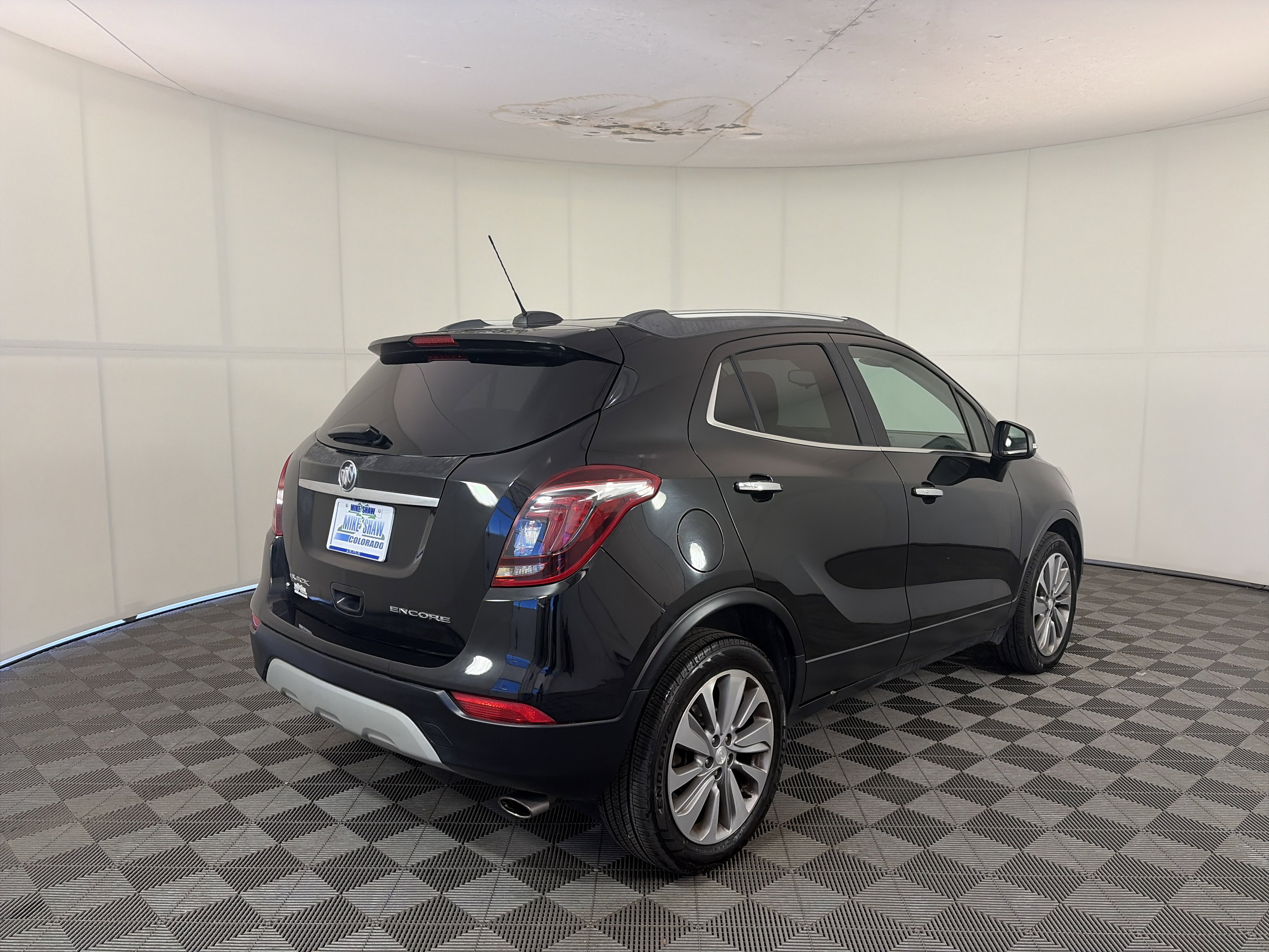 Used 2018 Buick Encore Preferred image 4