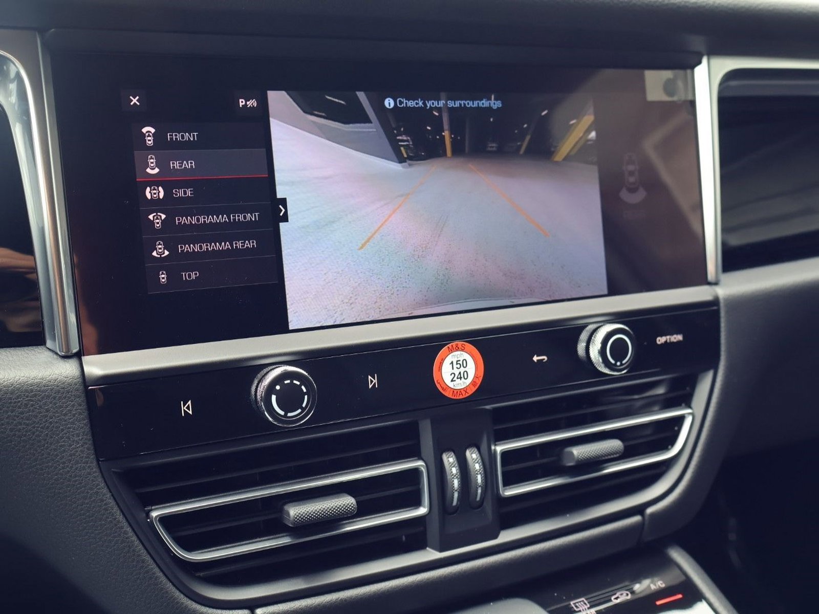 New 2026 Porsche Macan AWD/4WD image 19