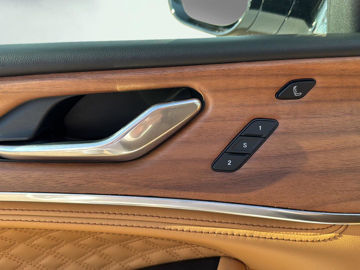 New 2026 Jeep Grand Cherokee Summit w/ Obsidian Package image 15