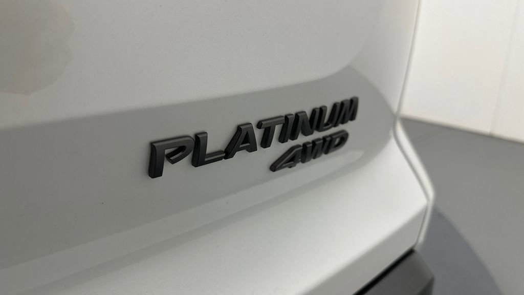 New 2026 Nissan Pathfinder Platinum AWD/4WD image 19