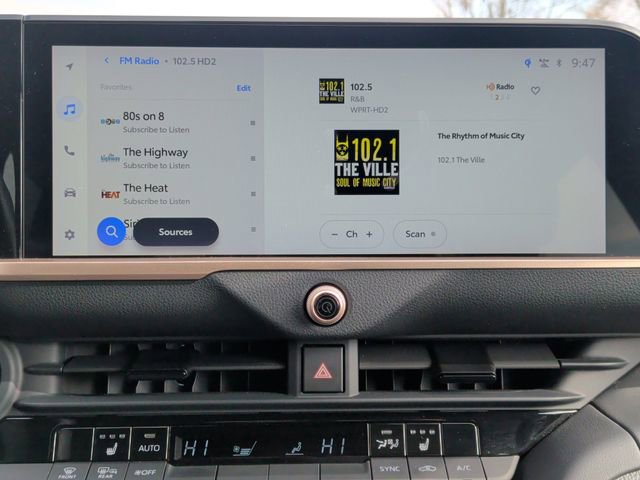 Certified 2023 Toyota Crown XLE image 19