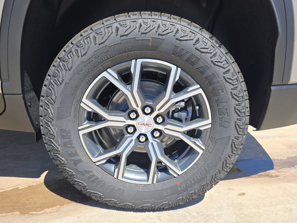 New 2026 GMC Acadia AT4 w/ Luxury Package AWD/4WD image 33