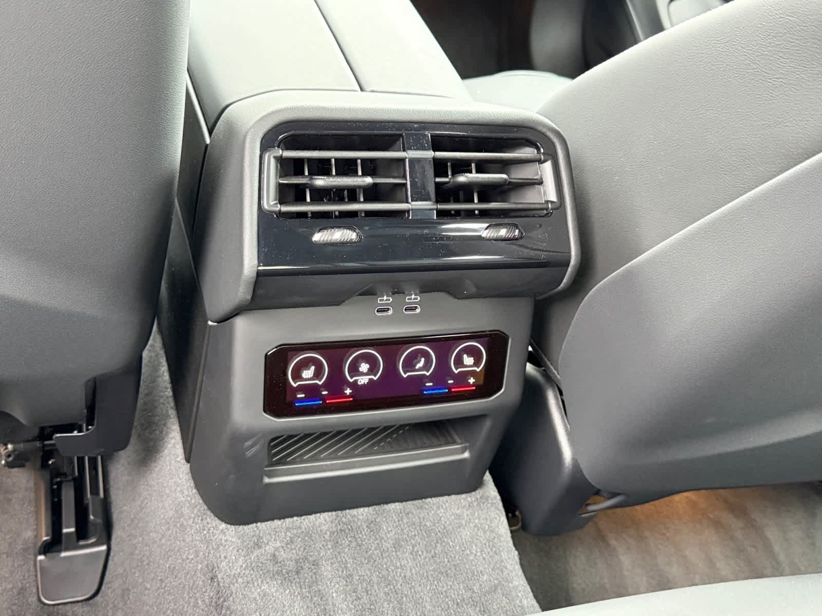 New 2027 BMW M5 Touring AWD/4WD image 22